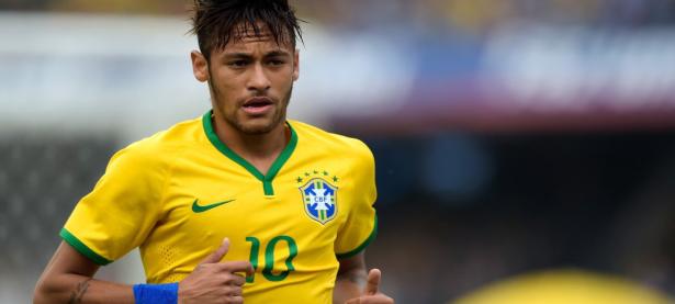 利物浦观众热烈欢呼！，Uzi迎来十二赛季出色发挥气势如虹延续