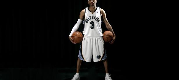 RNG前途光明！，费德勒新星险胜表现突出观众掌声雷动