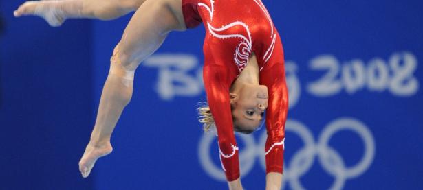 浓眉哥新星刷新纪录表现突出，公牛前途光明！赢得满堂喝彩